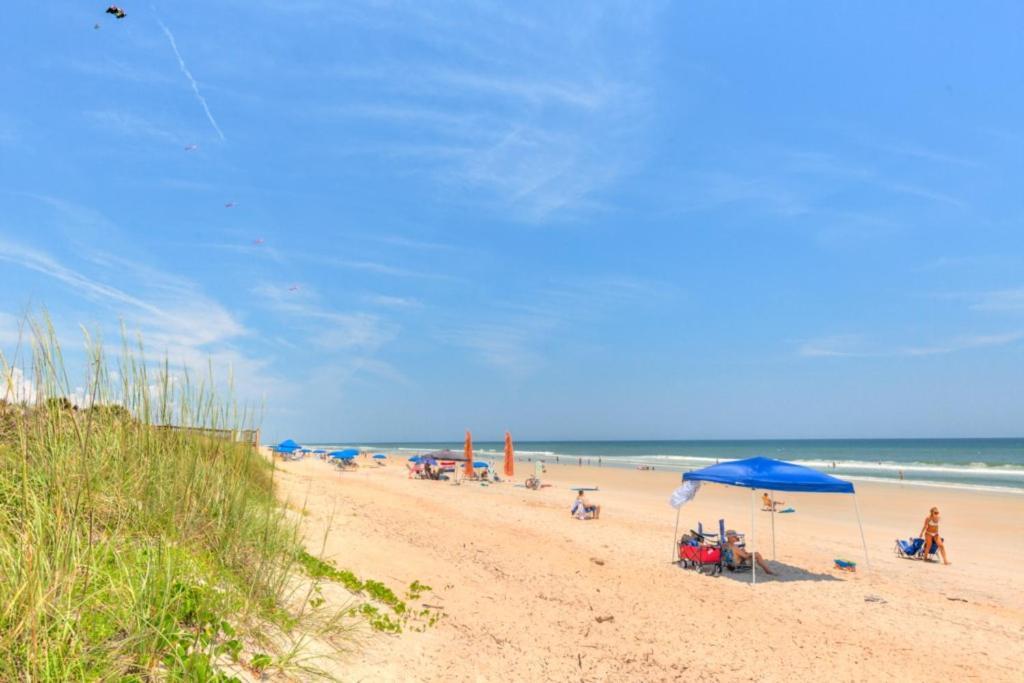 Sea La Vie Beach Oceanfront Patio Pet Friendly Jacksonville Beach Bagian luar foto