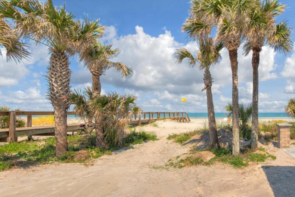 Sea La Vie Beach Oceanfront Patio Pet Friendly Jacksonville Beach Bagian luar foto